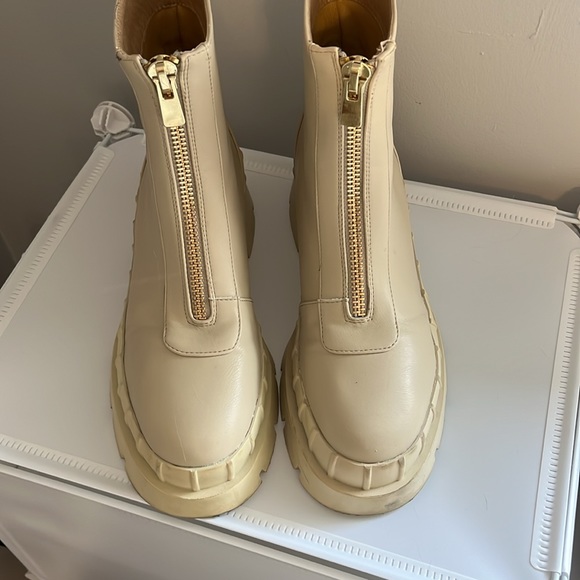 RAID Annya Chunky Ankle Boot in Ecru - Picture 4 of 8